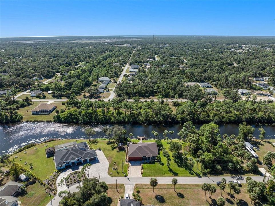 For Sale: $648,000 (2 beds, 2 baths, 1841 Square Feet)