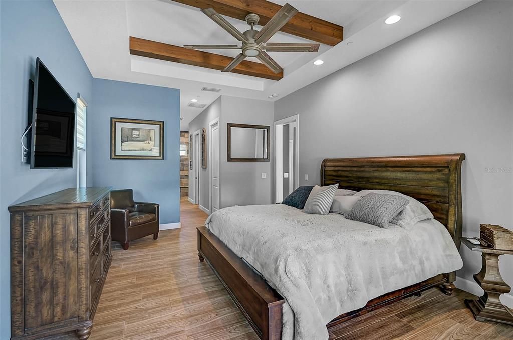 For Sale: $648,000 (2 beds, 2 baths, 1841 Square Feet)