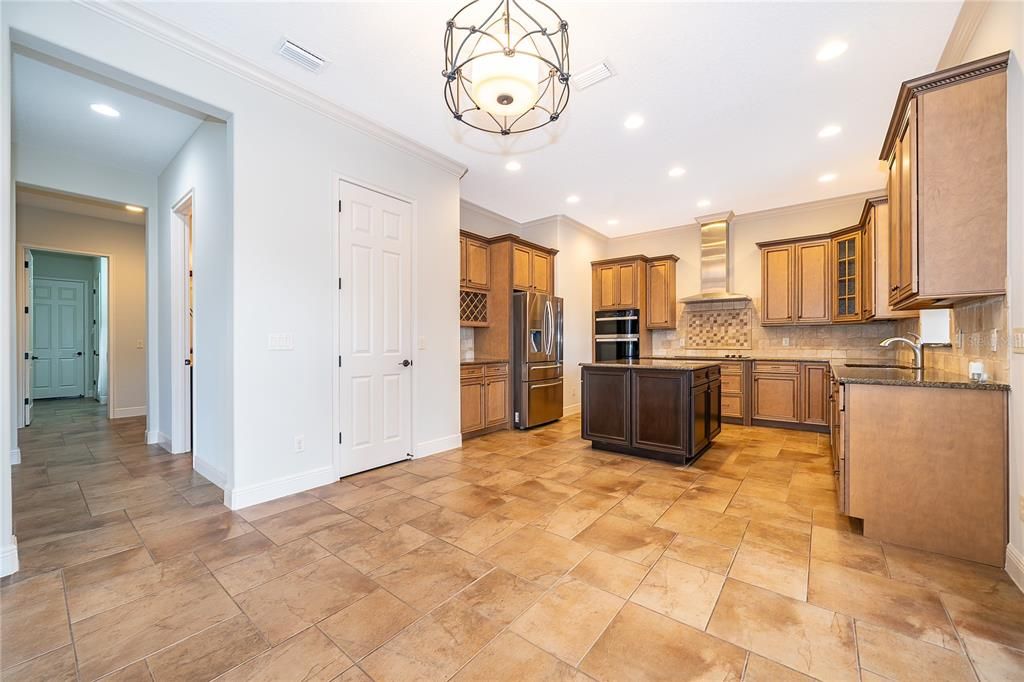 For Rent: $4,800 (4 beds, 3 baths, 3276 Square Feet)