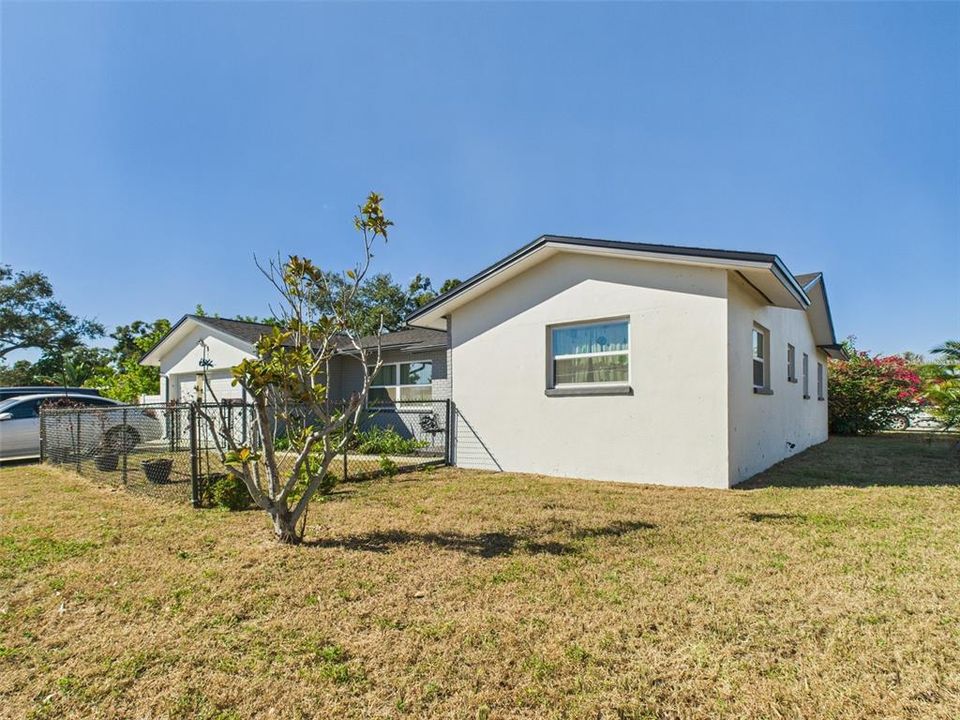 待售: $469,900 (3 贝兹, 2 浴室, 1613 平方英尺)