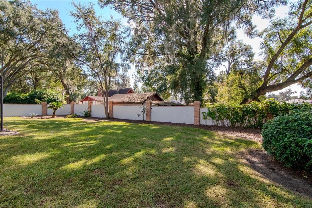 For Sale: $875,000 (5 beds, 5 baths, 3853 Square Feet)