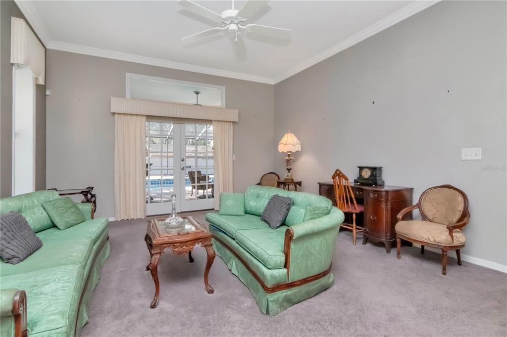 For Sale: $875,000 (5 beds, 5 baths, 3853 Square Feet)