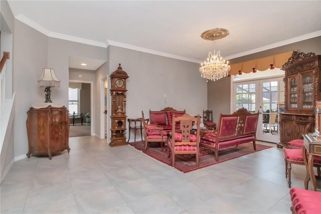 For Sale: $875,000 (5 beds, 5 baths, 3853 Square Feet)