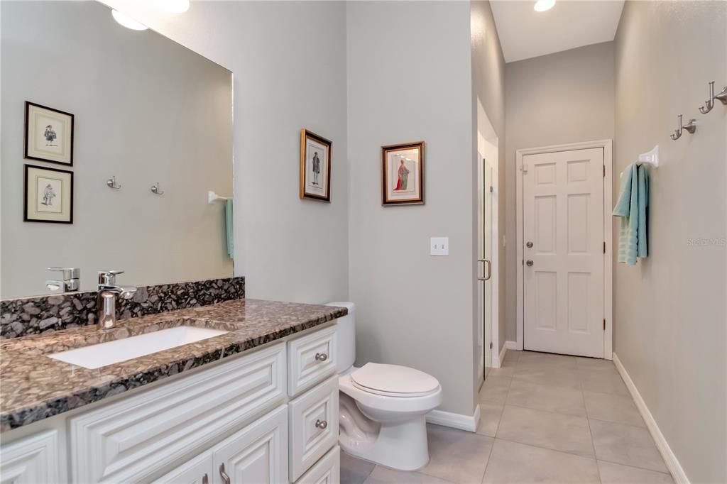 For Sale: $875,000 (5 beds, 5 baths, 3853 Square Feet)