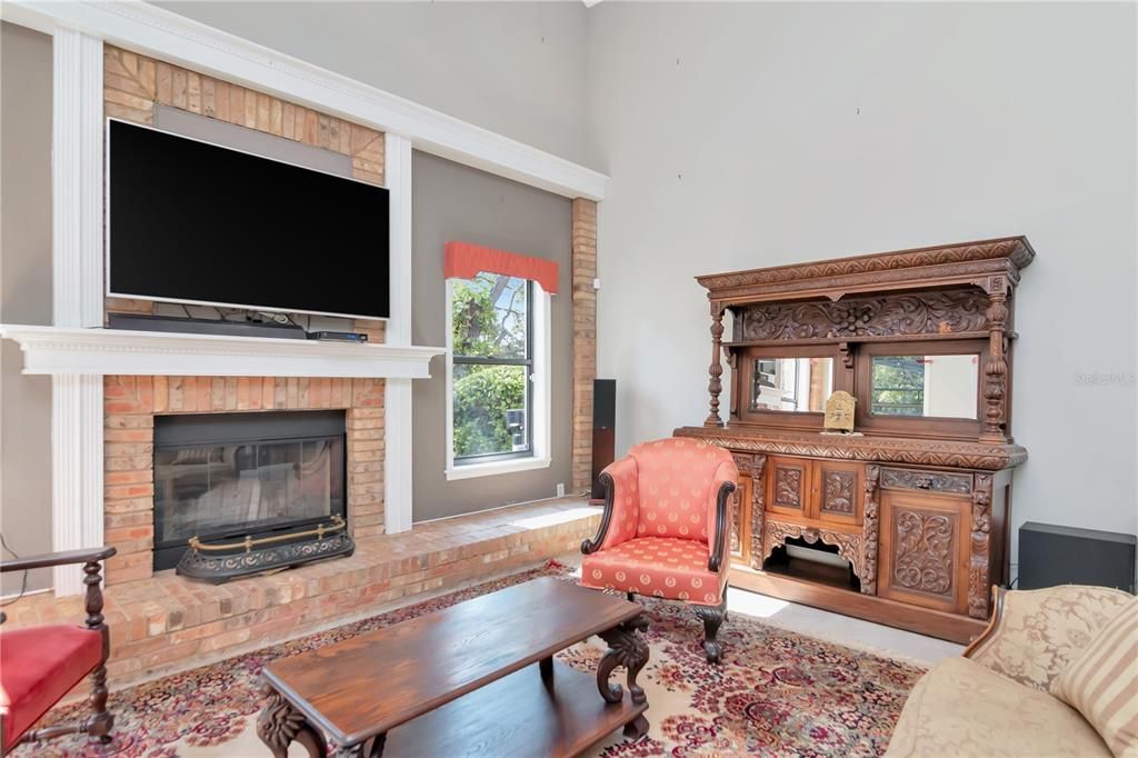 For Sale: $875,000 (5 beds, 5 baths, 3853 Square Feet)