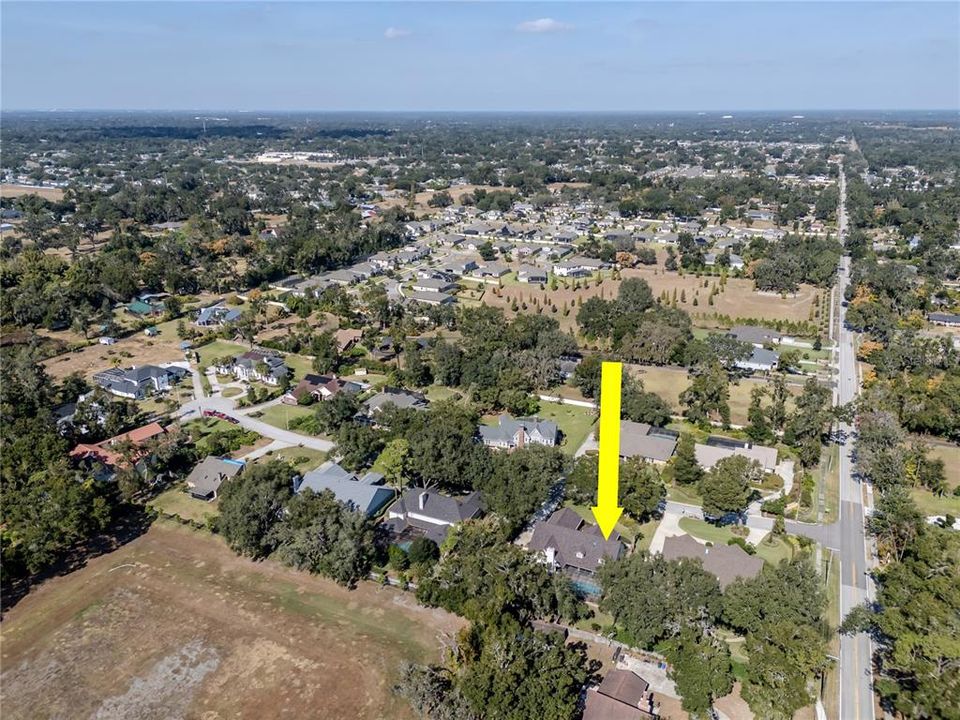 For Sale: $875,000 (5 beds, 5 baths, 3853 Square Feet)