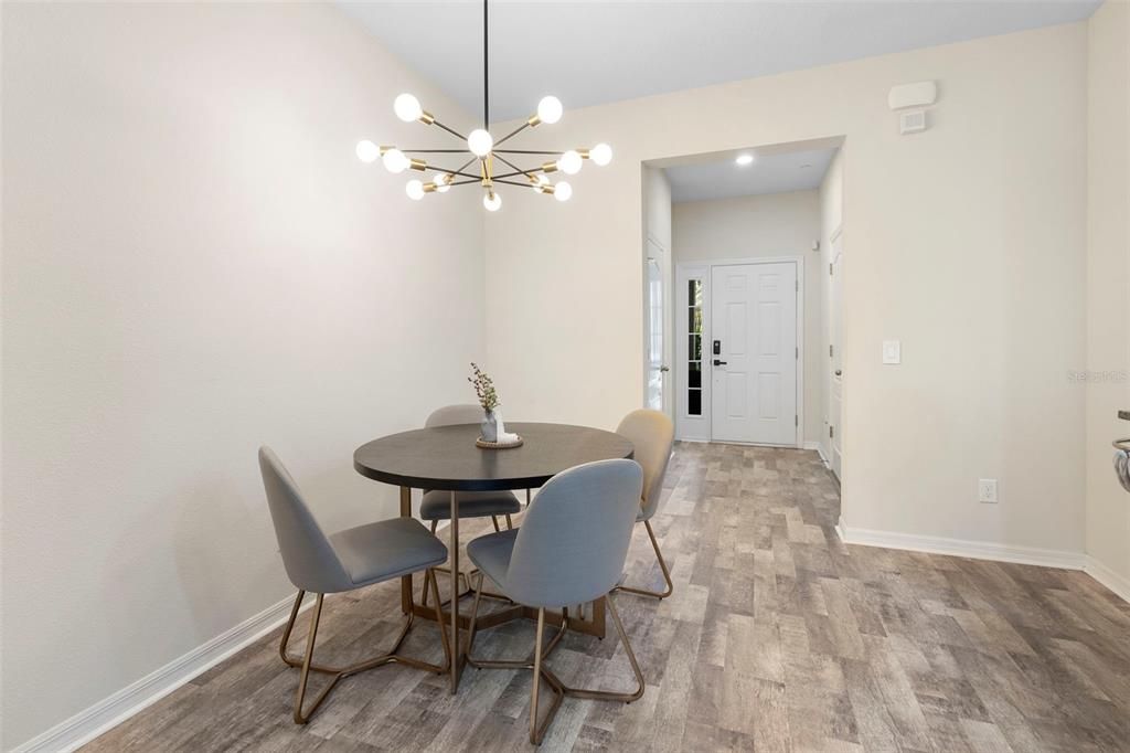 Active With Contract: $2,500 (2 beds, 2 baths, 1445 Square Feet)