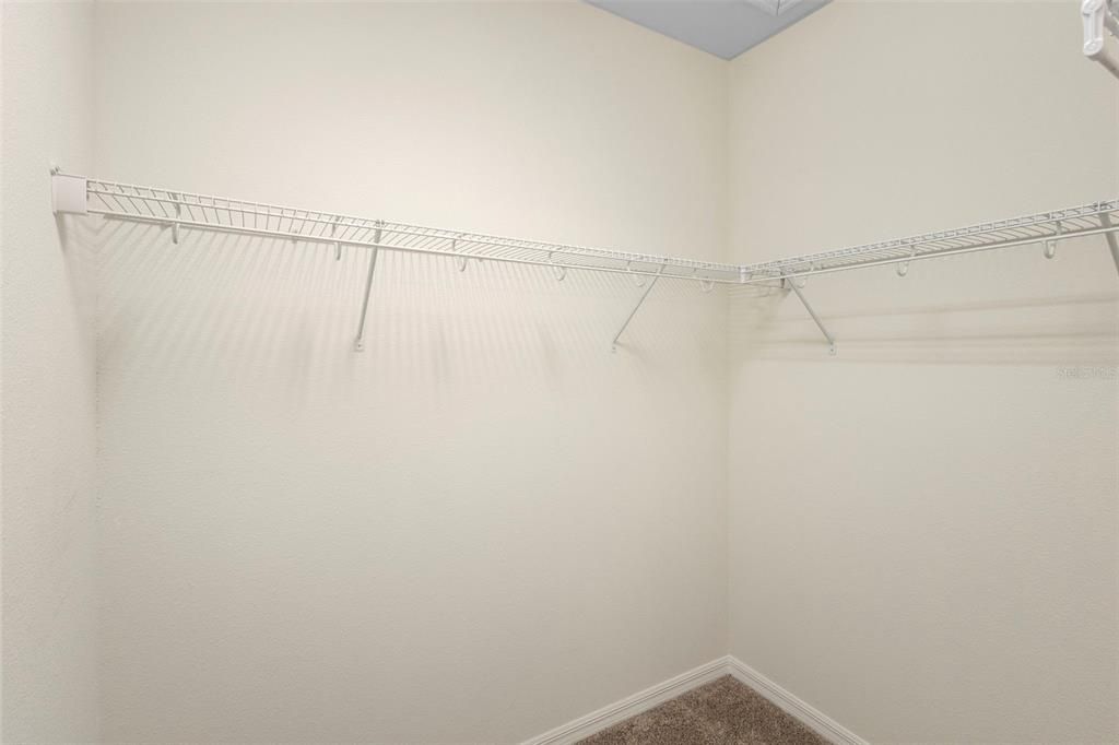 Active With Contract: $2,500 (2 beds, 2 baths, 1445 Square Feet)