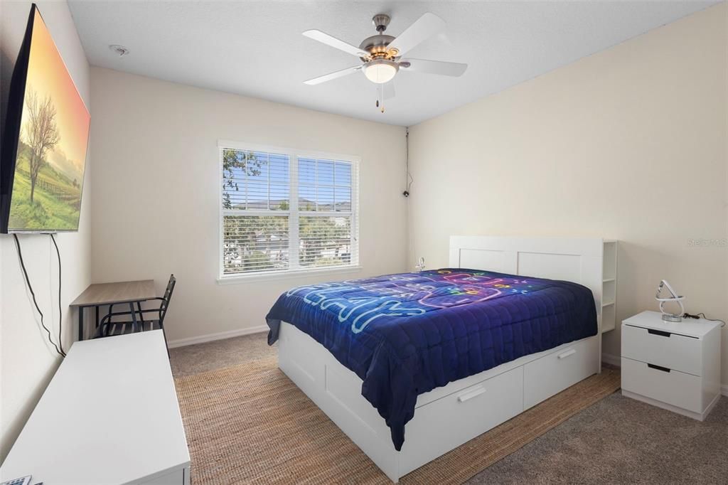 Active With Contract: $2,500 (2 beds, 2 baths, 1445 Square Feet)