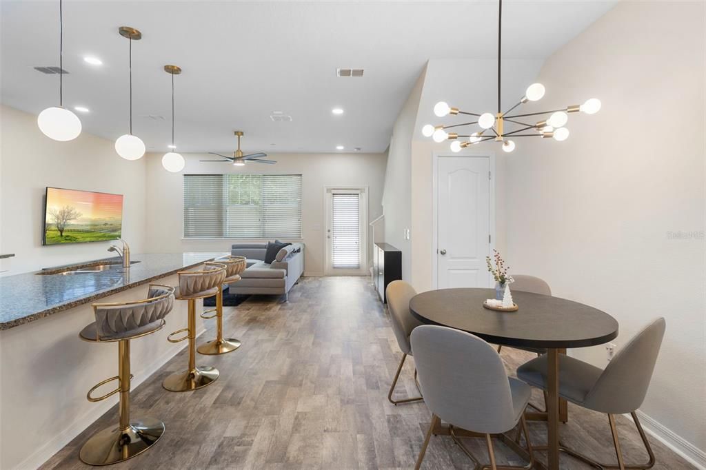 Active With Contract: $2,500 (2 beds, 2 baths, 1445 Square Feet)