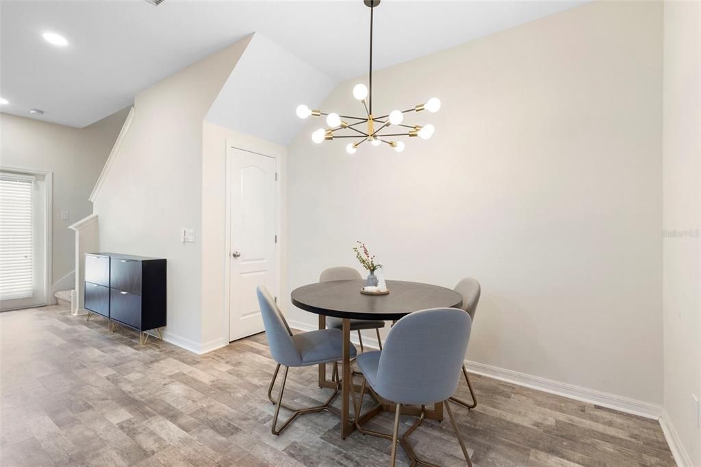 Active With Contract: $2,500 (2 beds, 2 baths, 1445 Square Feet)