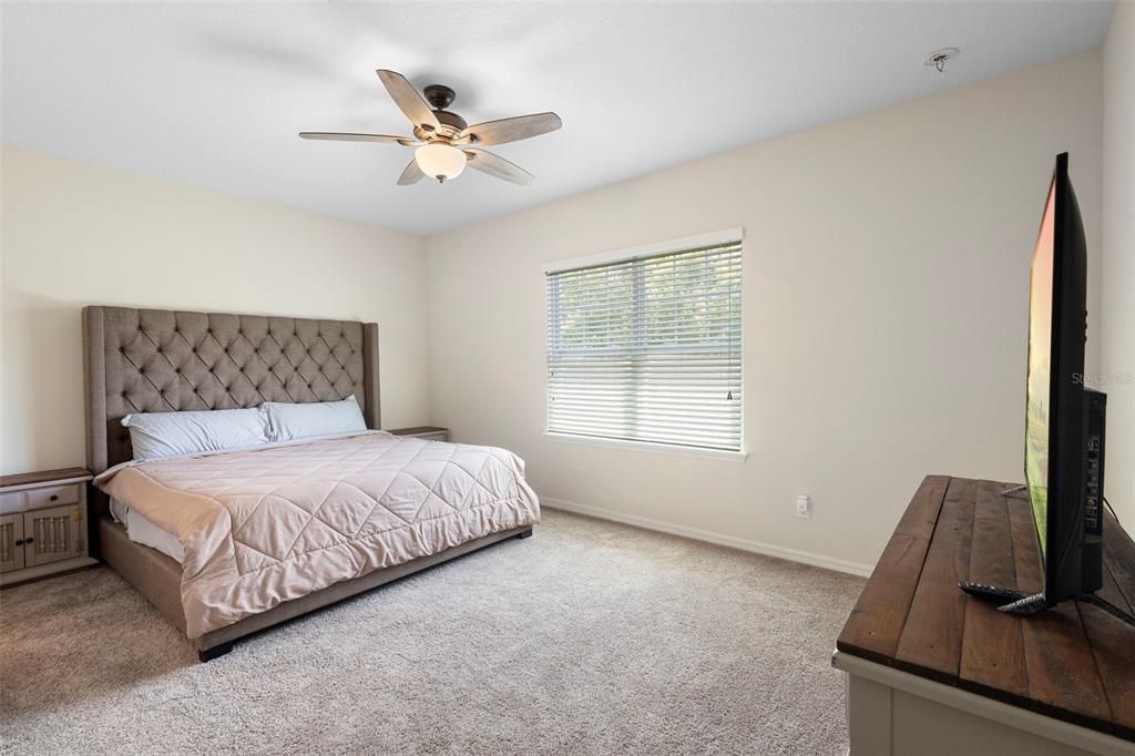 Active With Contract: $2,500 (2 beds, 2 baths, 1445 Square Feet)