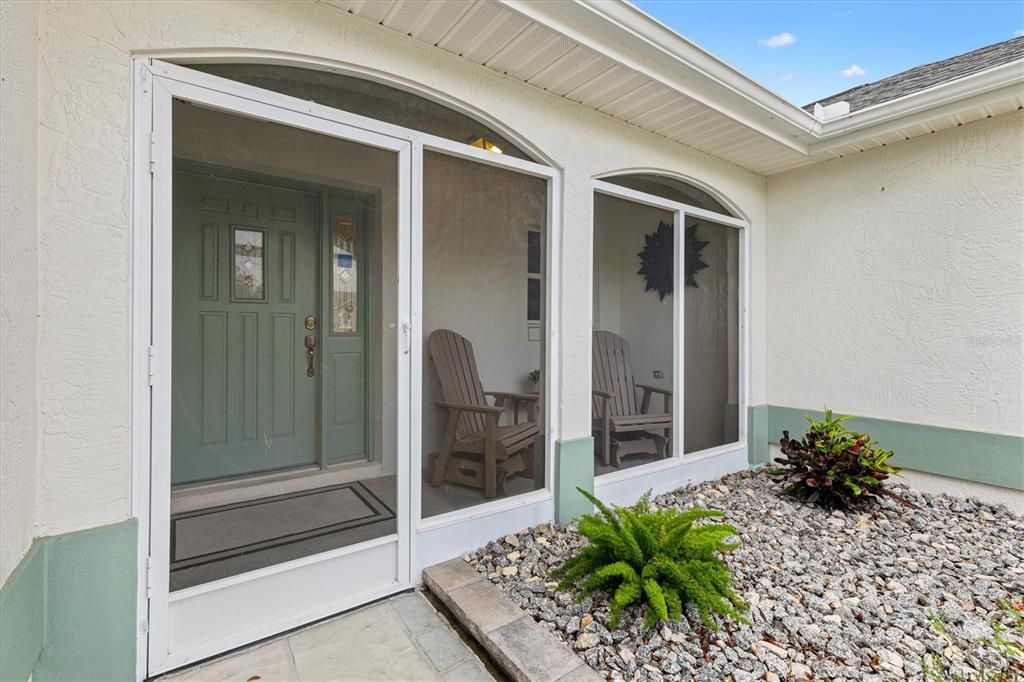 For Sale: $550,000 (3 beds, 2 baths, 2322 Square Feet)