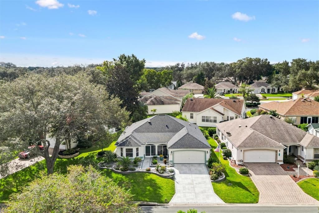 For Sale: $550,000 (3 beds, 2 baths, 2322 Square Feet)