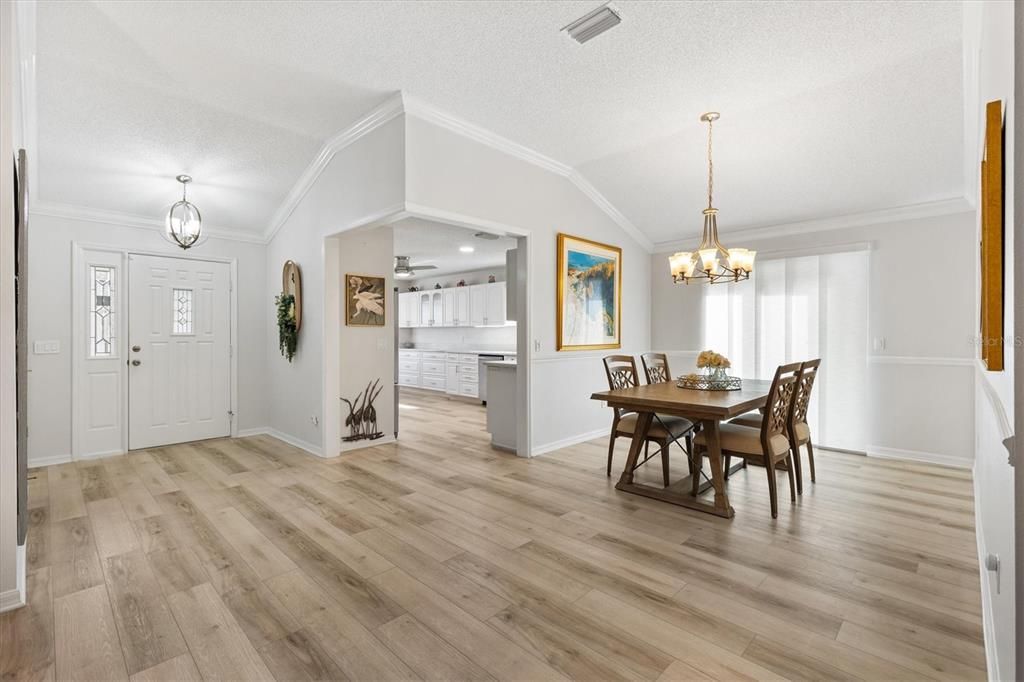 For Sale: $550,000 (3 beds, 2 baths, 2322 Square Feet)