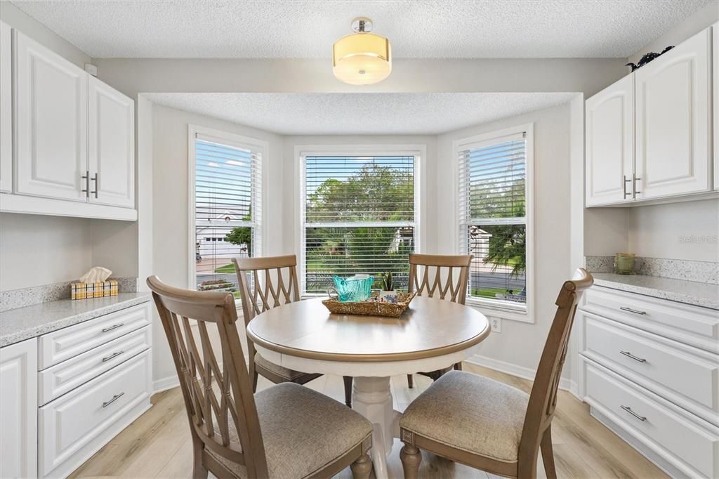 For Sale: $550,000 (3 beds, 2 baths, 2322 Square Feet)