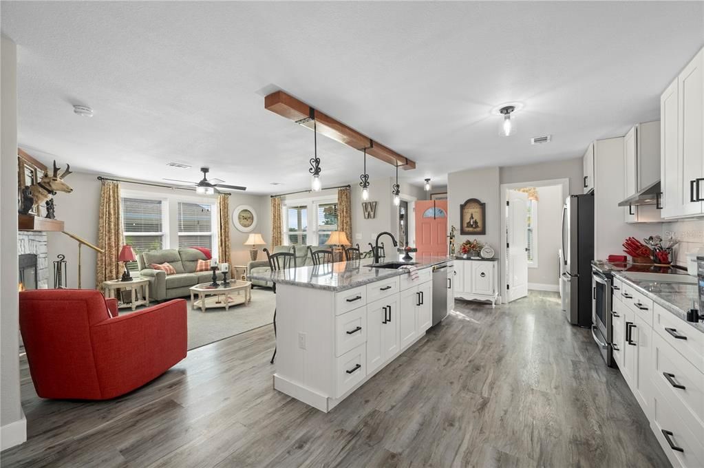 For Sale: $279,000 (3 beds, 2 baths, 1475 Square Feet)