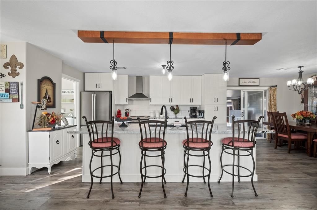 For Sale: $279,000 (3 beds, 2 baths, 1475 Square Feet)