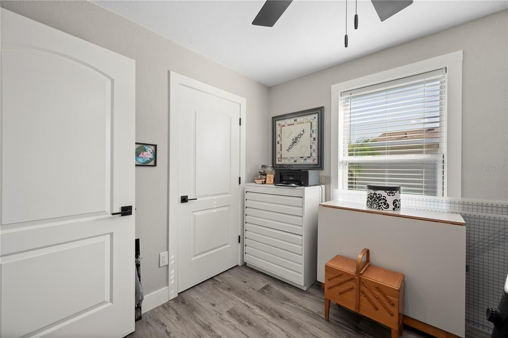 For Sale: $279,000 (3 beds, 2 baths, 1475 Square Feet)