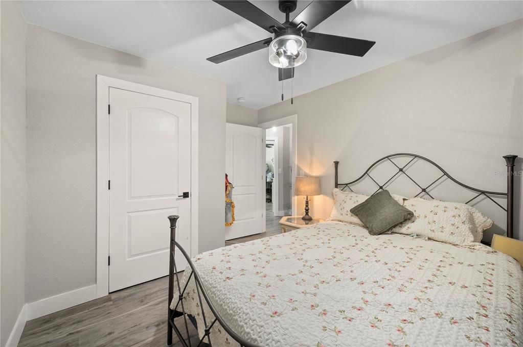 For Sale: $279,000 (3 beds, 2 baths, 1475 Square Feet)