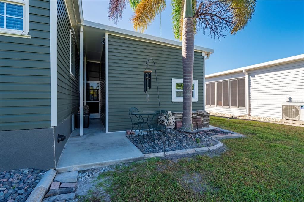 For Sale: $279,000 (3 beds, 2 baths, 1475 Square Feet)