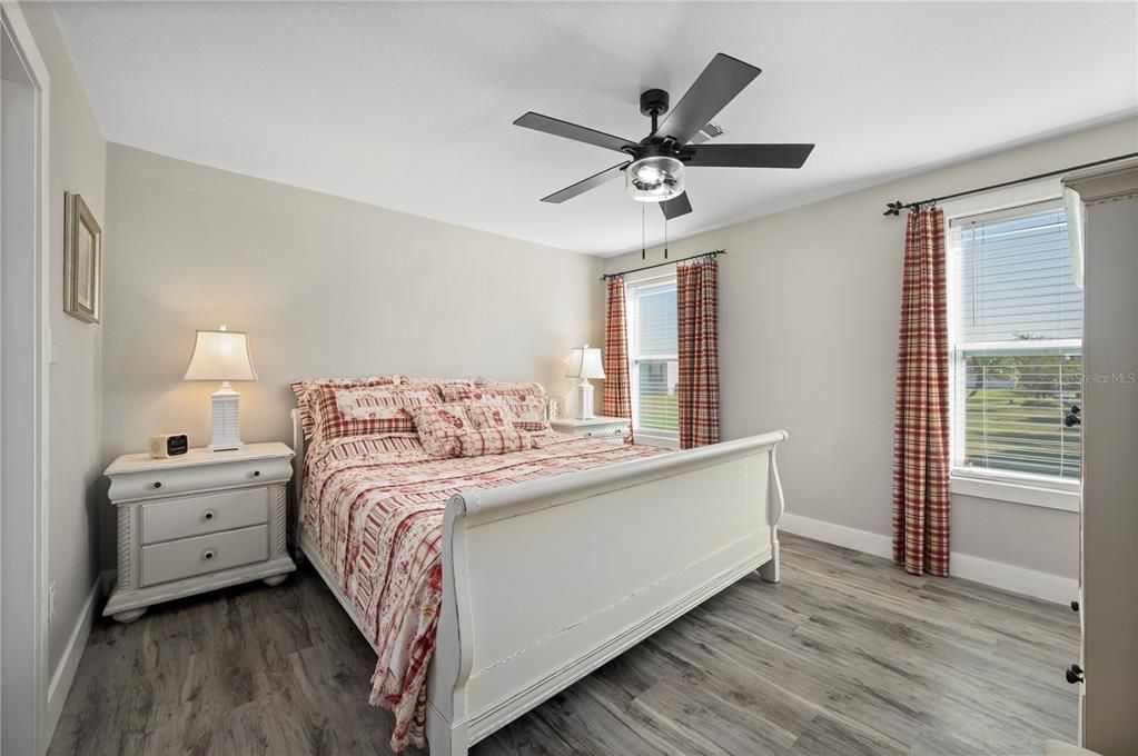 For Sale: $279,000 (3 beds, 2 baths, 1475 Square Feet)