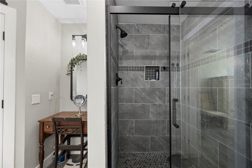 For Sale: $279,000 (3 beds, 2 baths, 1475 Square Feet)