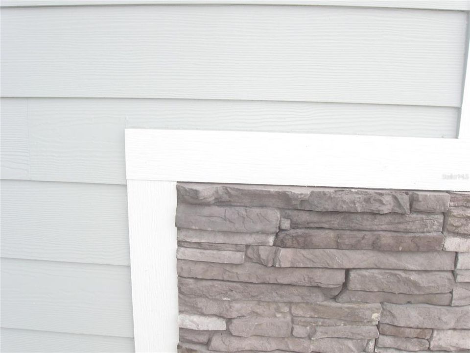 待售: $371,650 (4 贝兹, 2 浴室, 1820 平方英尺)