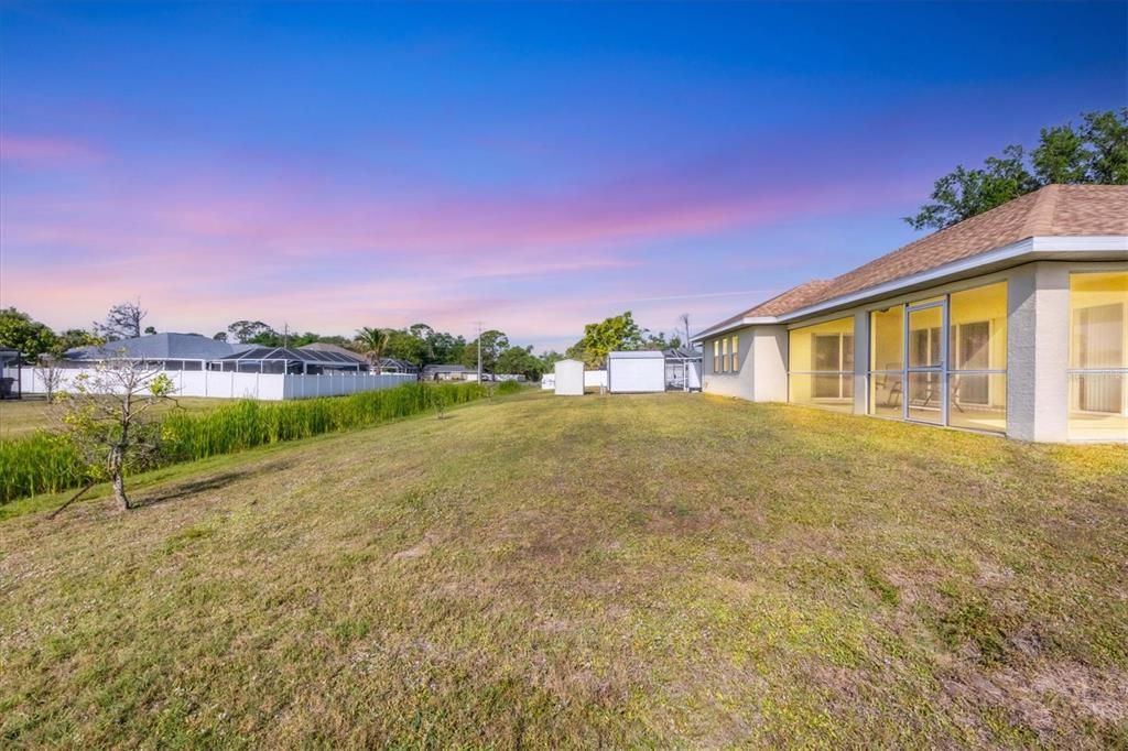 Active With Contract: $329,000 (3 beds, 2 baths, 2010 Square Feet)