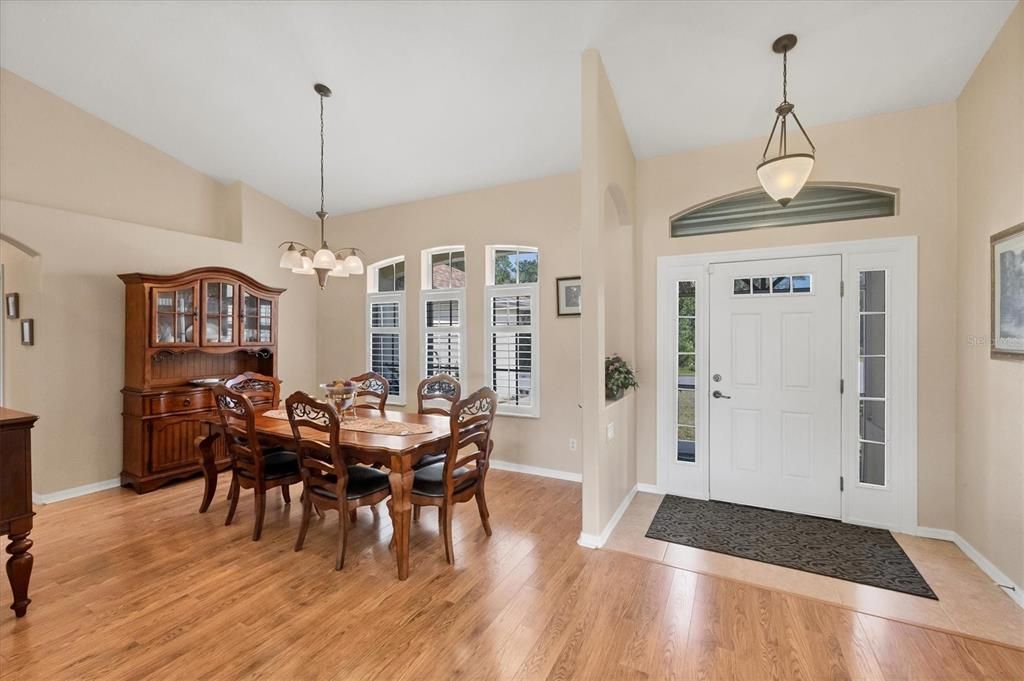 Active With Contract: $329,000 (3 beds, 2 baths, 2010 Square Feet)