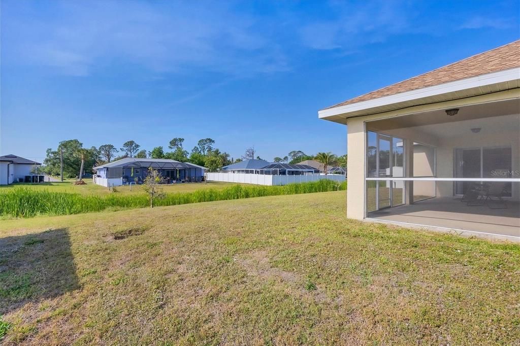 Active With Contract: $329,000 (3 beds, 2 baths, 2010 Square Feet)