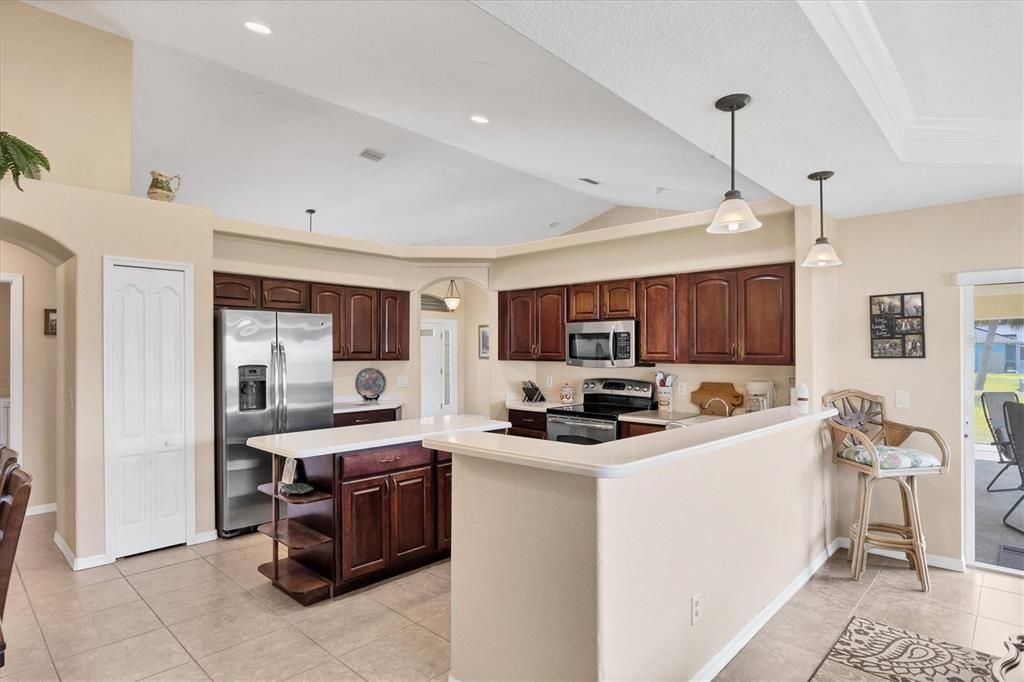 Active With Contract: $329,000 (3 beds, 2 baths, 2010 Square Feet)