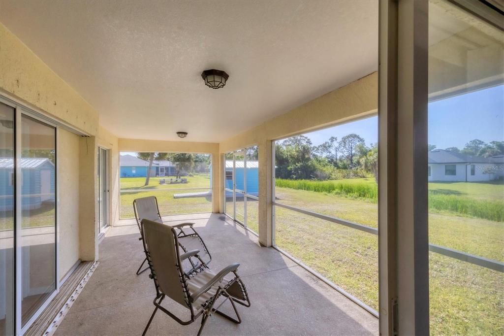 Active With Contract: $329,000 (3 beds, 2 baths, 2010 Square Feet)