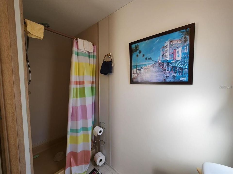 На продажу: $99,900 (2 спален, 2 ванн, 784 Квадратных фут)