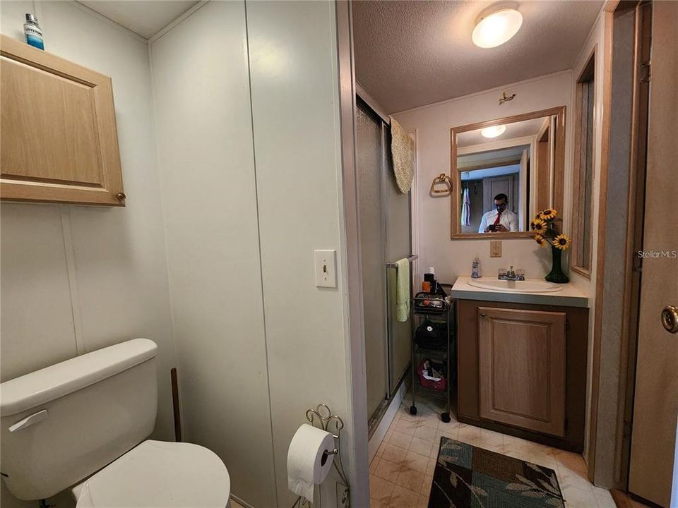 На продажу: $99,900 (2 спален, 2 ванн, 784 Квадратных фут)