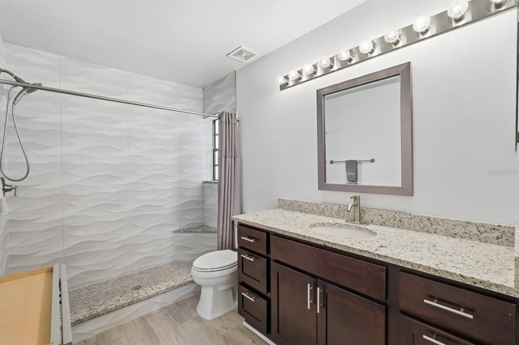 For Sale: $430,000 (3 beds, 2 baths, 1726 Square Feet)