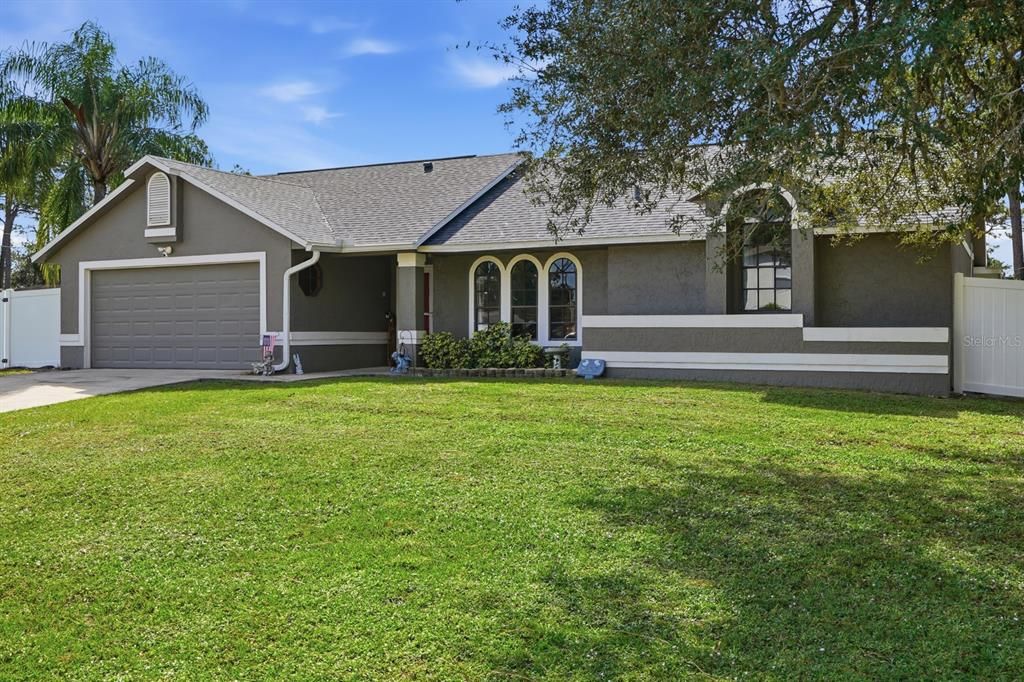 For Sale: $430,000 (3 beds, 2 baths, 1726 Square Feet)