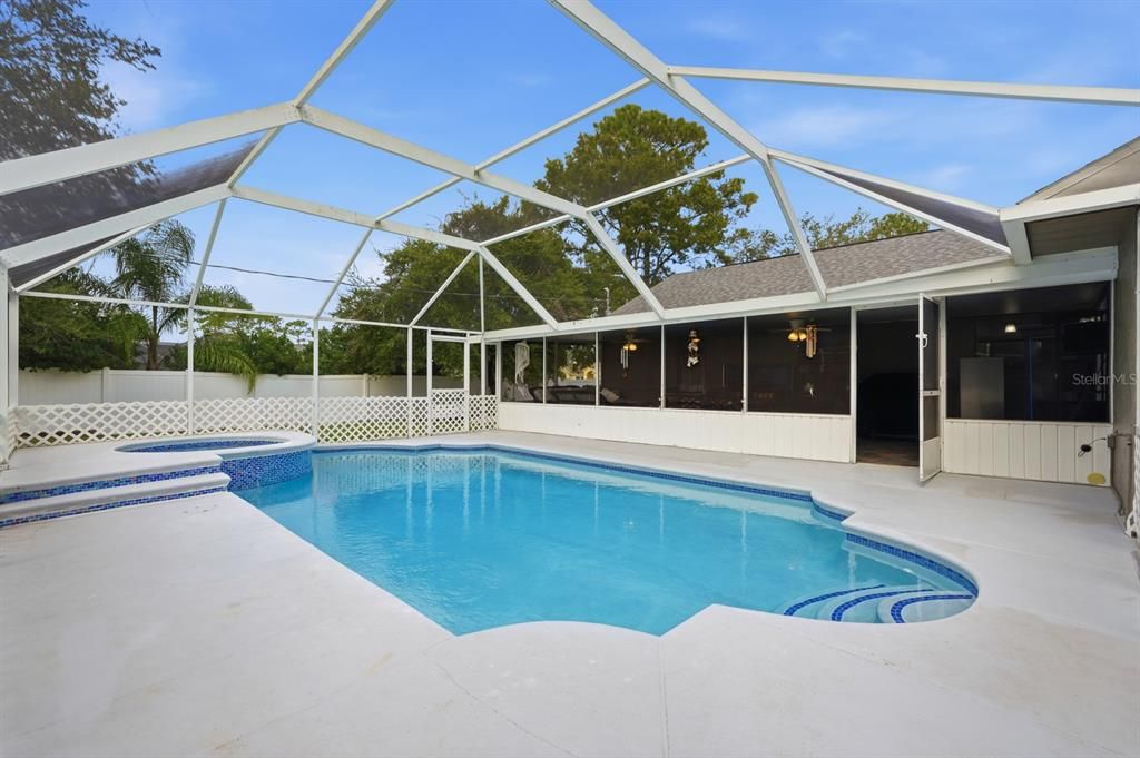 For Sale: $430,000 (3 beds, 2 baths, 1726 Square Feet)