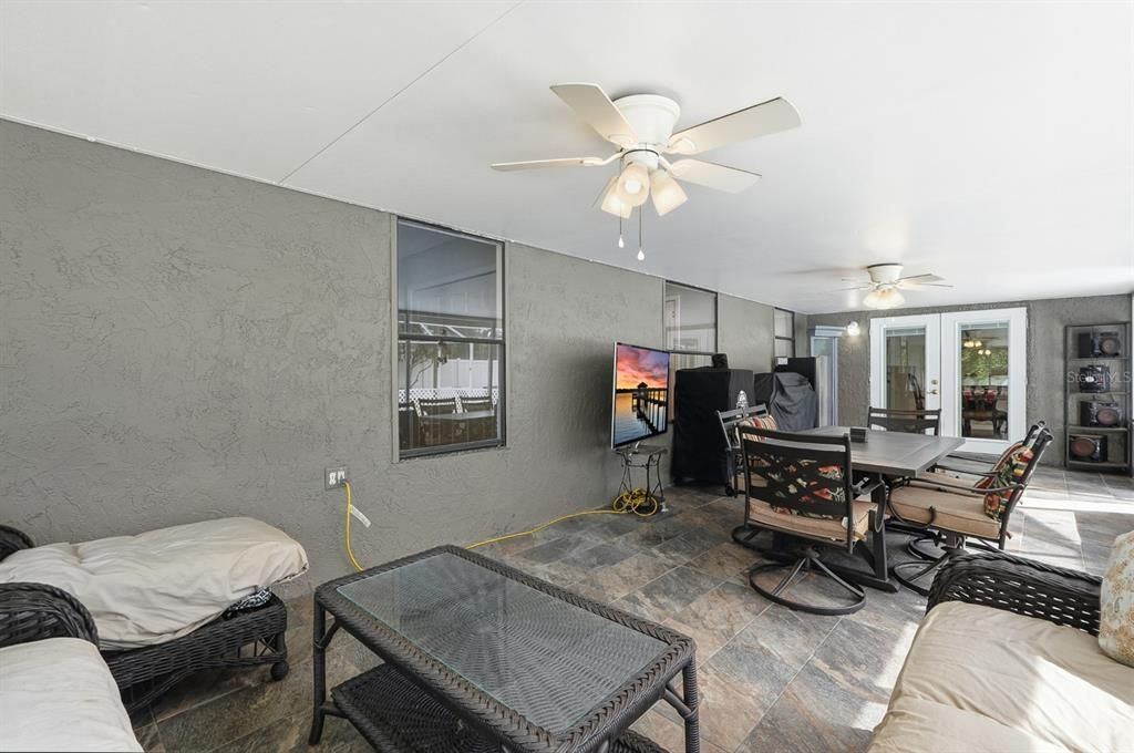 For Sale: $430,000 (3 beds, 2 baths, 1726 Square Feet)