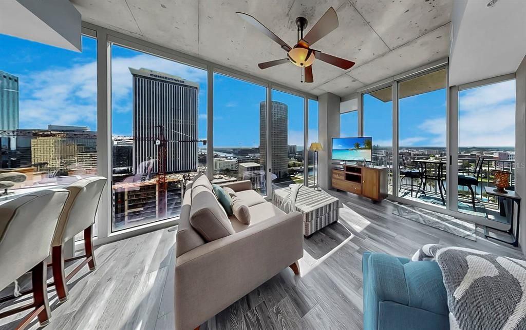 For Sale: $825,000 (2 beds, 2 baths, 1110 Square Feet)