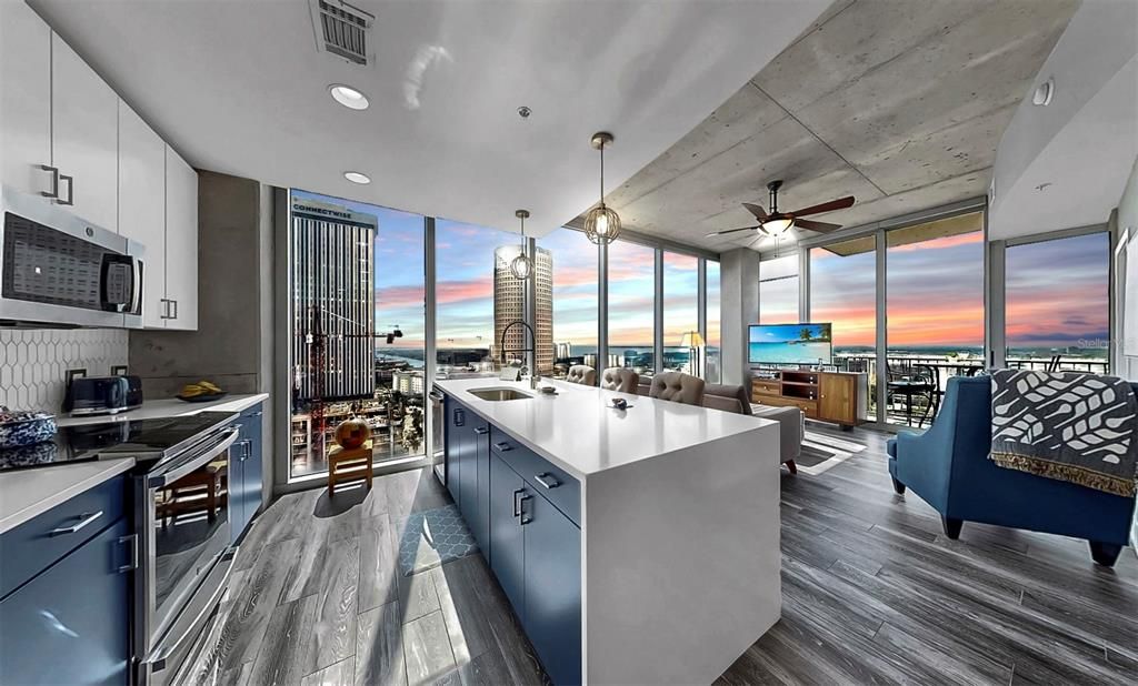 For Sale: $825,000 (2 beds, 2 baths, 1110 Square Feet)