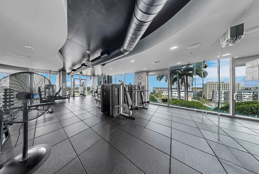 For Sale: $825,000 (2 beds, 2 baths, 1110 Square Feet)