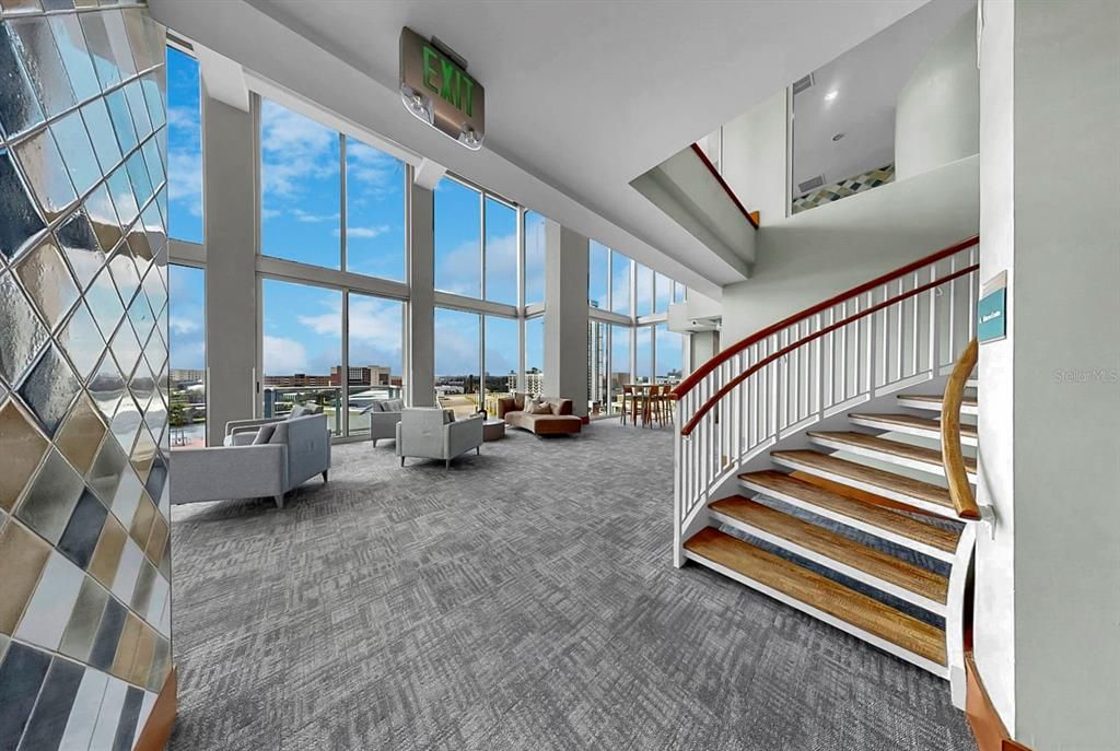 For Sale: $825,000 (2 beds, 2 baths, 1110 Square Feet)