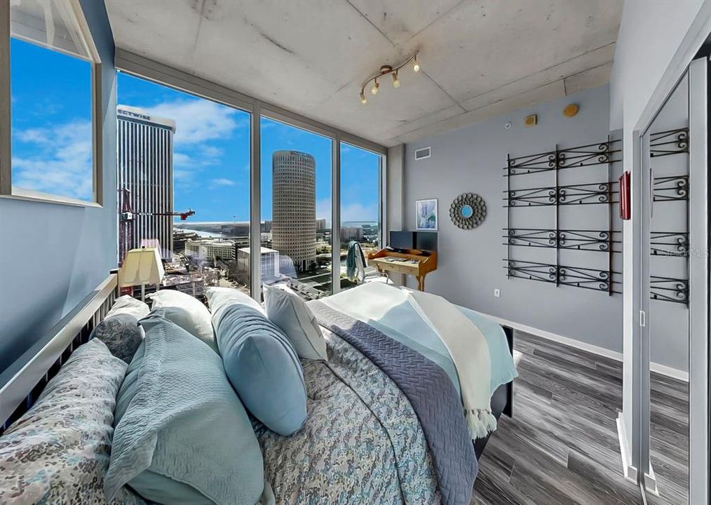 For Sale: $825,000 (2 beds, 2 baths, 1110 Square Feet)