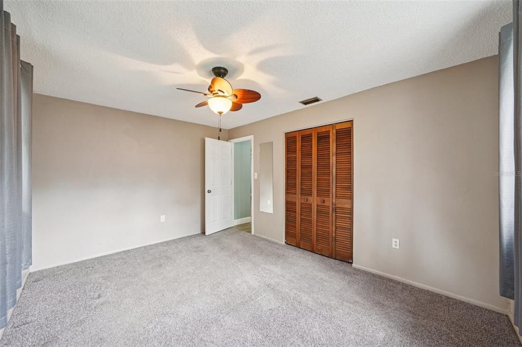 For Sale: $385,000 (3 beds, 2 baths, 1428 Square Feet)