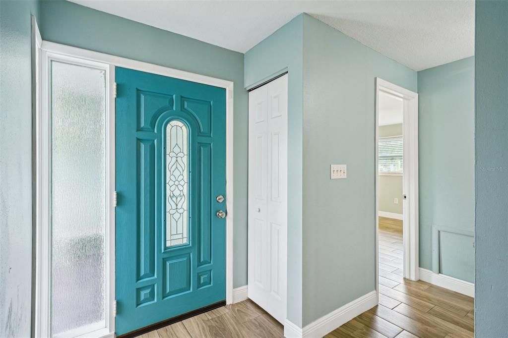 For Sale: $385,000 (3 beds, 2 baths, 1428 Square Feet)