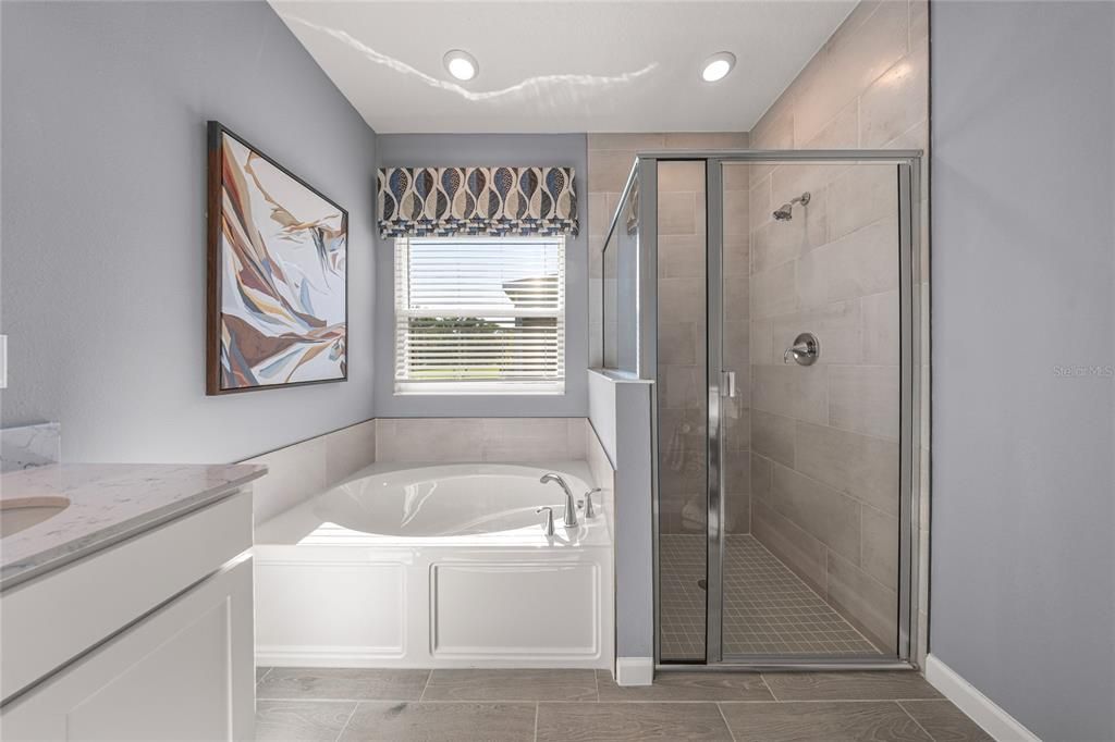 For Sale: $347,880 (3 beds, 2 baths, 2106 Square Feet)