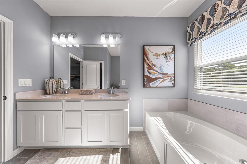 For Sale: $347,880 (3 beds, 2 baths, 2106 Square Feet)