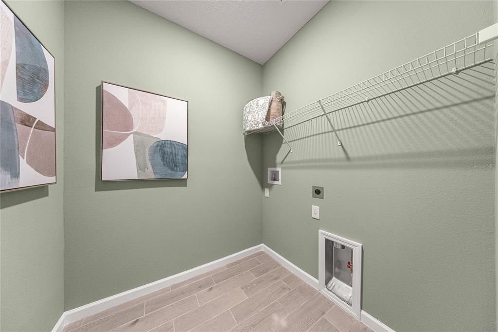 For Sale: $347,880 (3 beds, 2 baths, 2106 Square Feet)