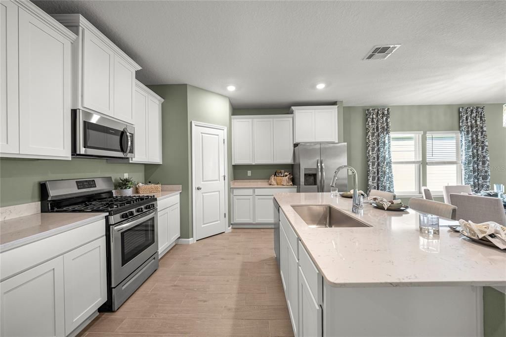 For Sale: $347,880 (3 beds, 2 baths, 2106 Square Feet)